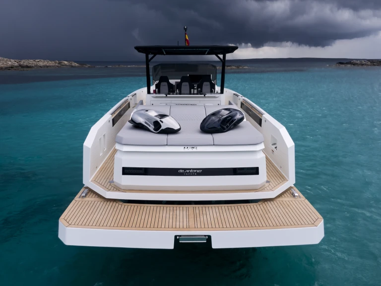 Noleggio Barca a motore De Antonio con patente nautica