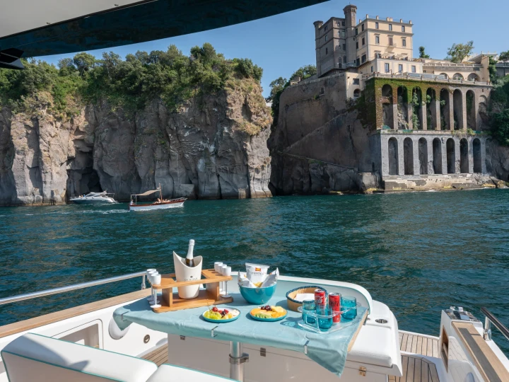 Noleggio barche italyure Italyure 35 a Piano di Sorrento su Samboat