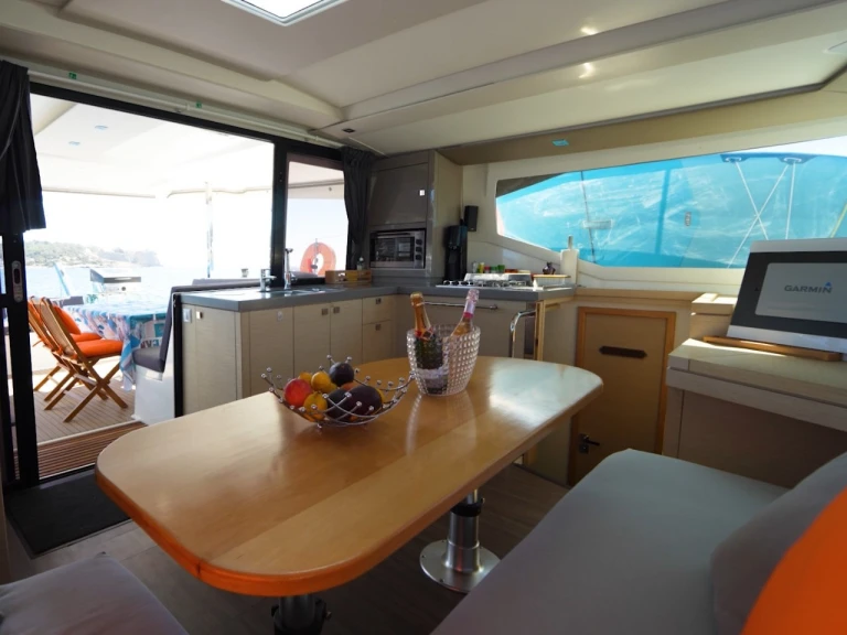 Noleggio Catamarano con o senza skipper Fountaine Pajot a Rangiroa