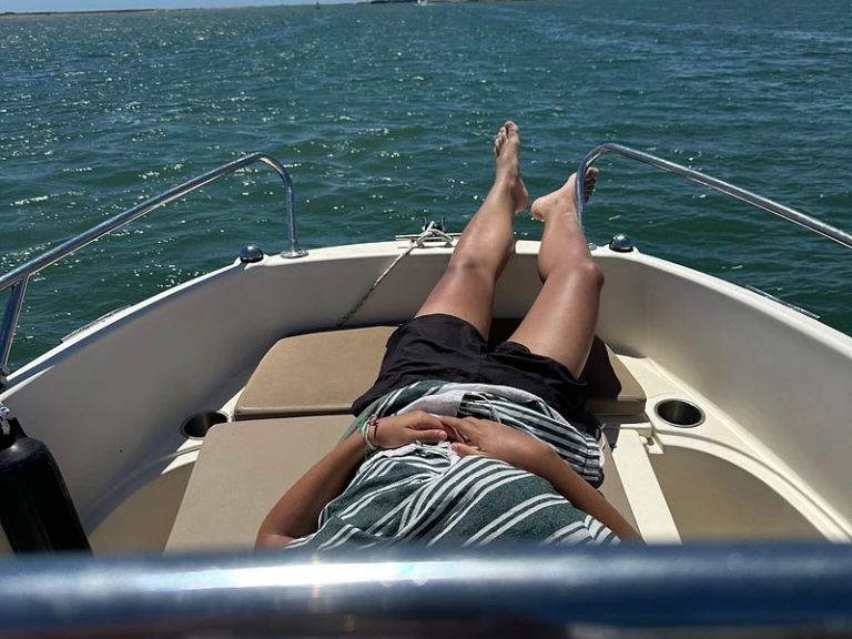Noleggio barche Quicksilver Activ 505 Open a Olhão su Samboat