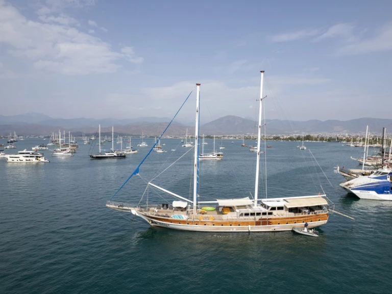 Noleggio Barca a vela  con patente nautica