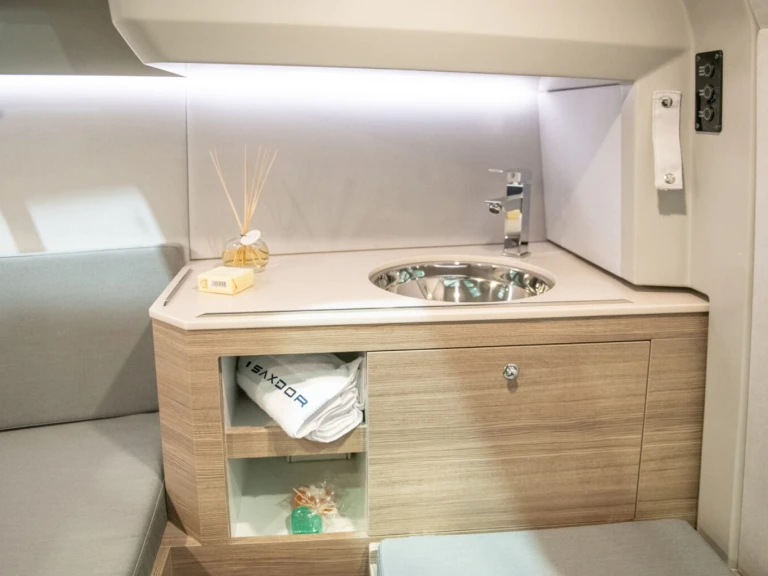 Noleggio Barca a motore Saxdor con patente nautica