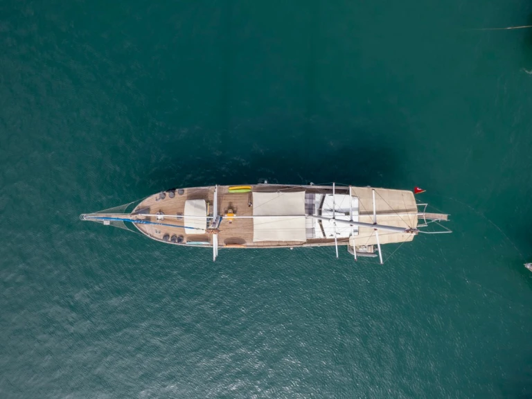 Noleggio Barca a vela  con patente nautica