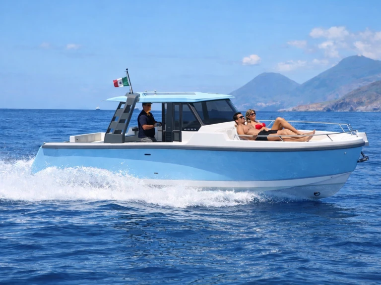 Noleggio a Sorrento – Aicon EC-35 su SamBoat