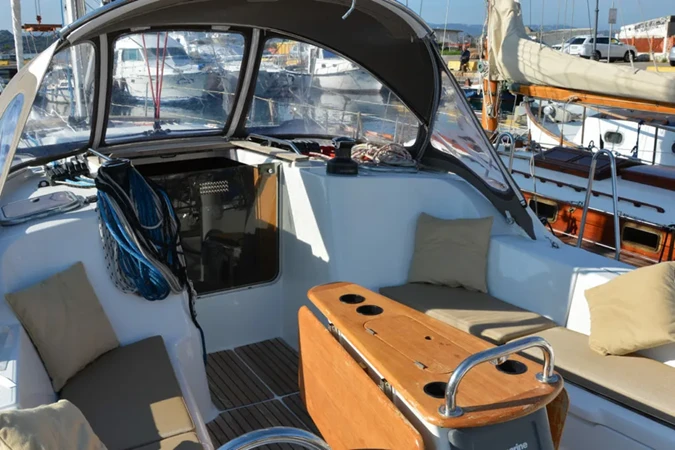 Jeanneau Sun Odyssey 42 Performance da affittare a  Olbia