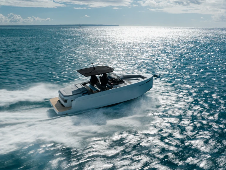 Noleggio Barca a motore con o senza skipper De Antonio a Marina Botafoch