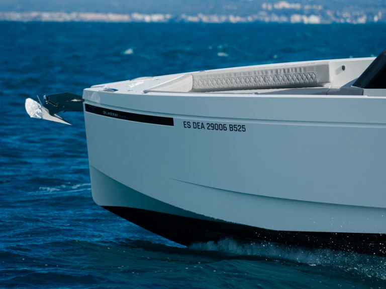 Noleggio a Marina Botafoch – De Antonio D29 su SamBoat