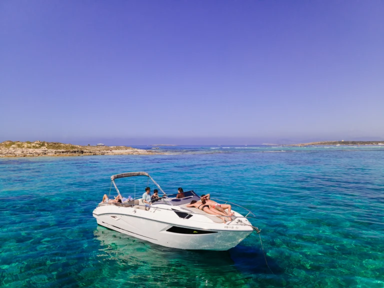 Noleggio Barca a motore con o senza skipper Cranchi a Marina Botafoch