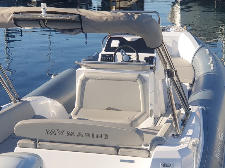 Noleggio a Bormes-les-Mimosas – Zodiac Medline su SamBoat