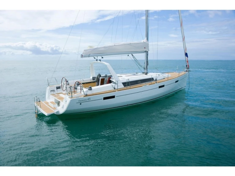 Noleggio Barca a vela con o senza skipper Bénéteau a Cagliari