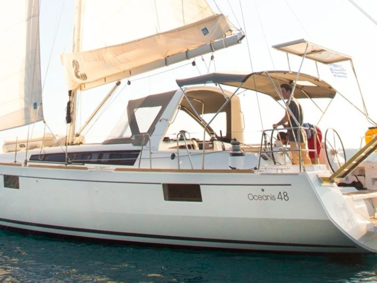 Bénéteau Oceanis 48 da affittare a  Cagliari