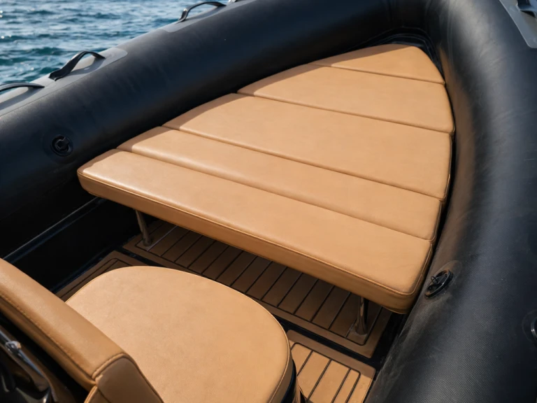 Noleggio Gommone artboat con patente nautica