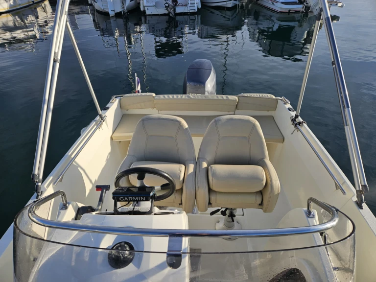 Noleggio a Mandelieu-la-Napoule – Jeanneau Cap Camarat 5.5 Style su SamBoat