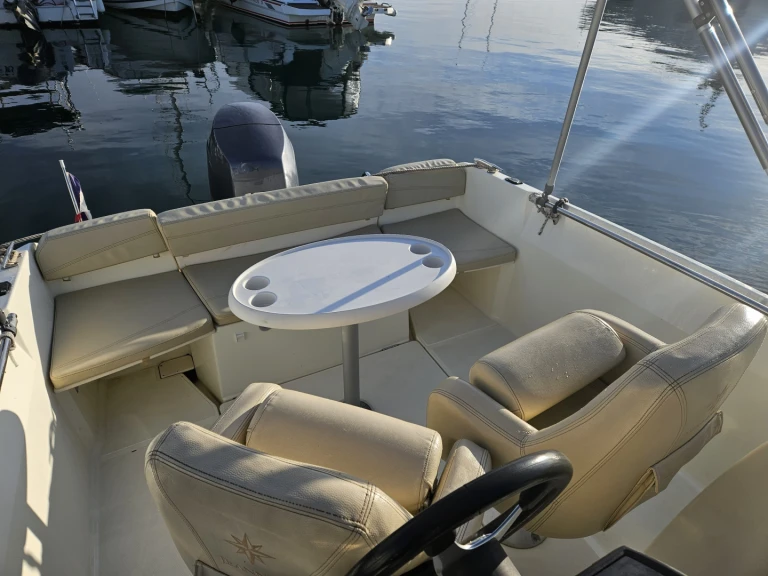 Noleggio barche Mandelieu-la-Napoule economico Cap Camarat 5.5 Style