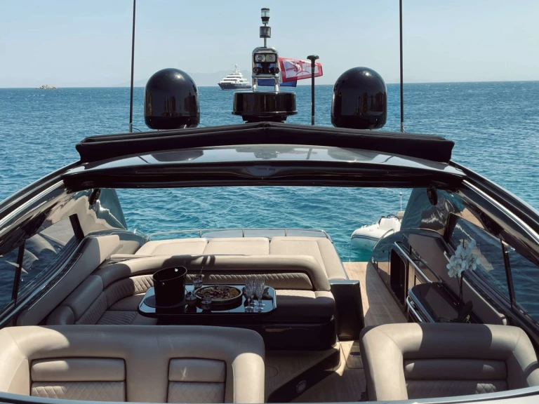 Sunseeker 007 da affittare a  Il Pireo