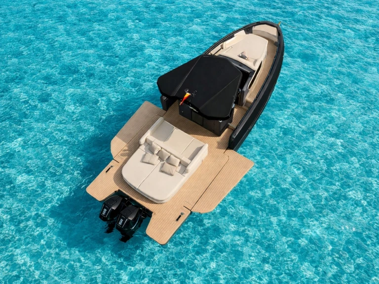 Barca a motore a noleggio a Ibiza Town al miglior prezzo