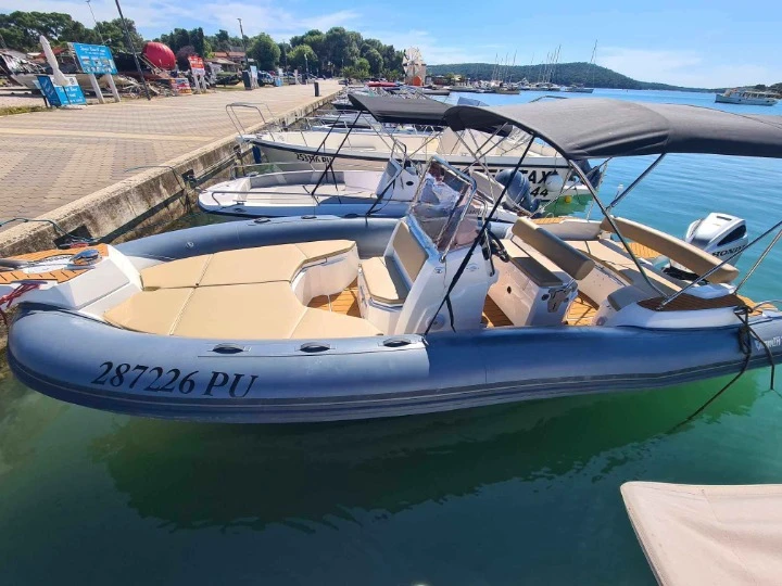 Noleggio a Medulin – Marlin Boat 790 Dynamic Open su SamBoat