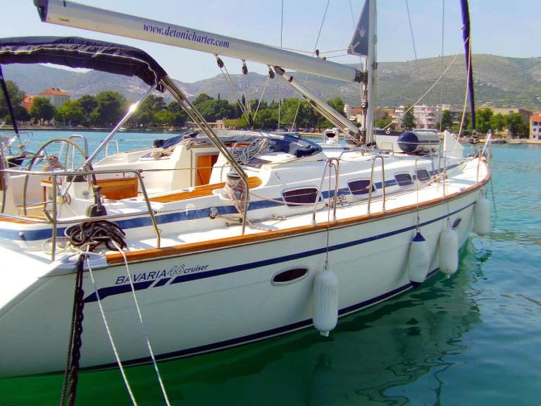 Noleggiare una Bavaria Cruiser 46 a Trogir