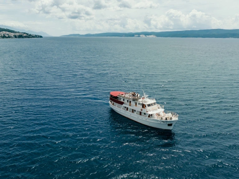 Noleggio Barca a motore a Almissa – Betina Wooden Boat