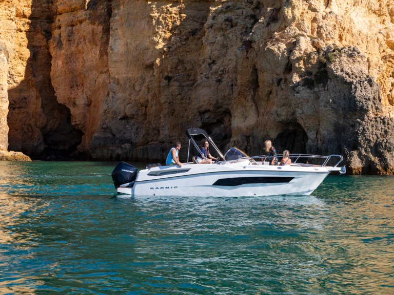 Karnic SL701 da affittare a  Marina de Lagos