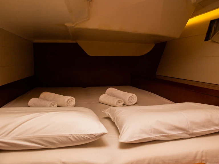 Noleggiare una Bénéteau Oceanis 48 a Kavála