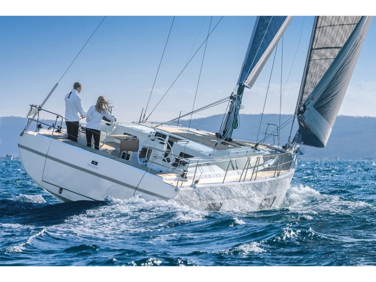 Noleggio Barca a vela a Reggio Calabria – Bavaria Bavaria C45