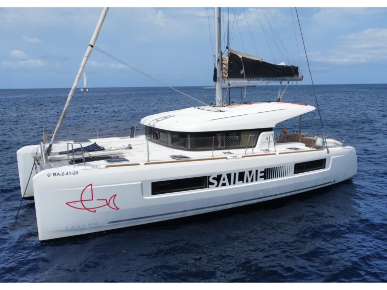 Noleggio Catamarano Lagoon con patente nautica