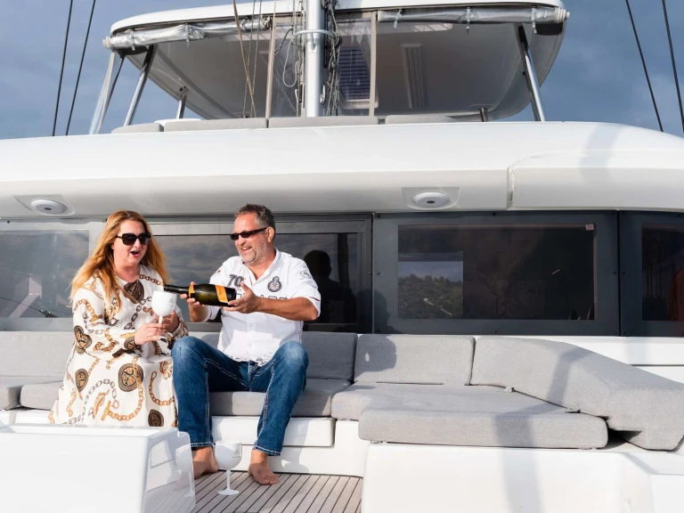 Noleggio Yacht di lusso Lagoon con patente nautica