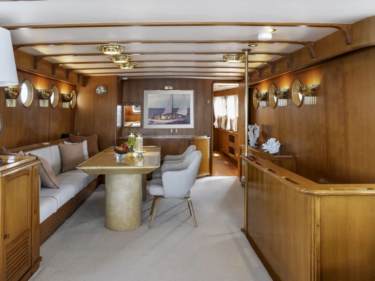 Noleggiare una  Pacific Class 85 a Furnari