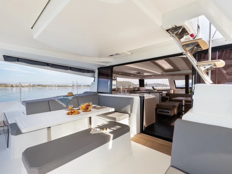 Noleggio a Procida – Fountaine Pajot Elba 45 su SamBoat