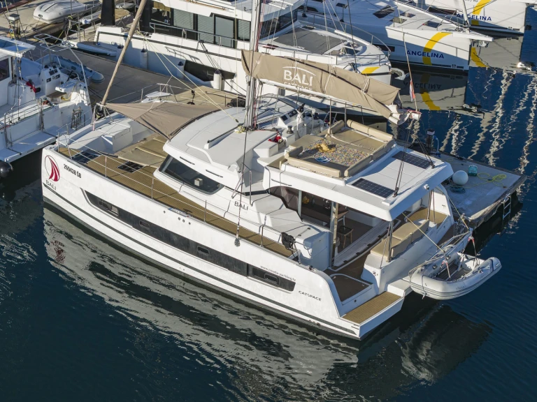 Noleggio Catamarano con o senza skipper Bali a Sebenico