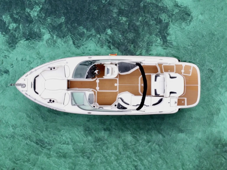 Noleggio a Alcúdia – Monterey 264FS su SamBoat
