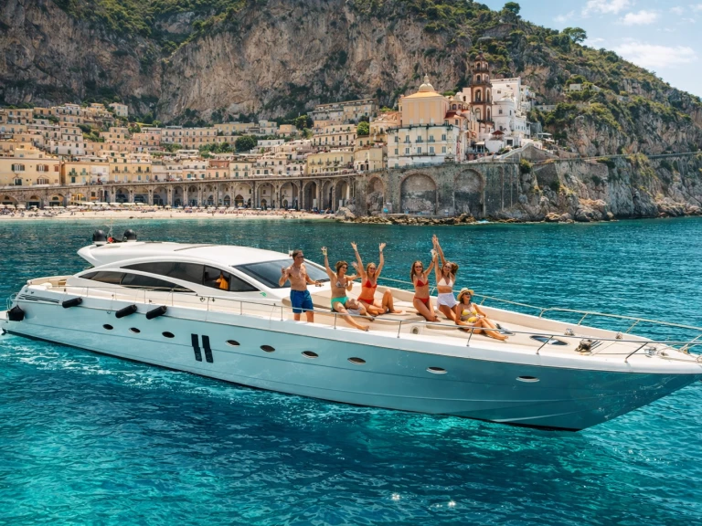 Noleggio barche Amalfi economico Pershing 62