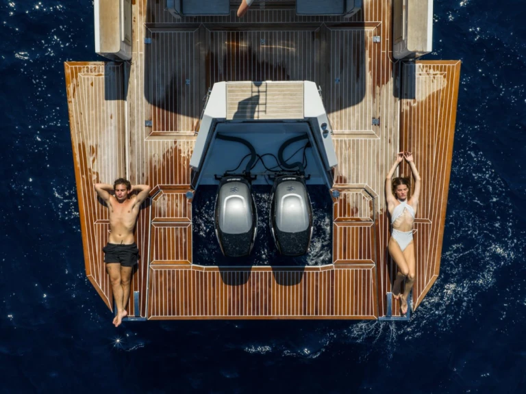 Barca a motore a noleggio a Sorrento al miglior prezzo