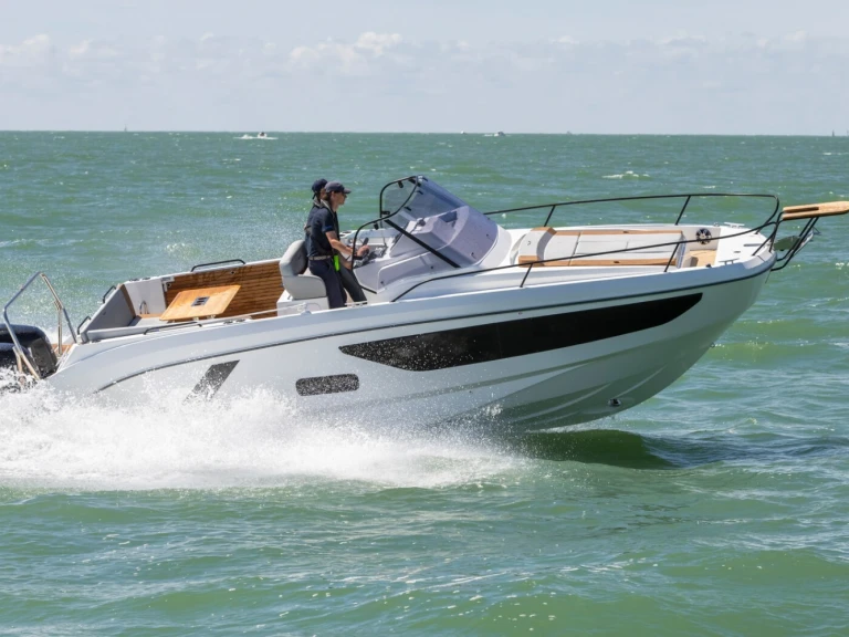 Noleggiare una Bénéteau Flyer 9 Sundeck Elegance a Mahón
