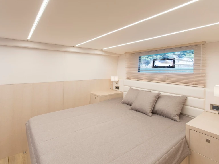 MED YACHT  Med Yacht 52 da affittare a  Marine de Sant'Ambrogio