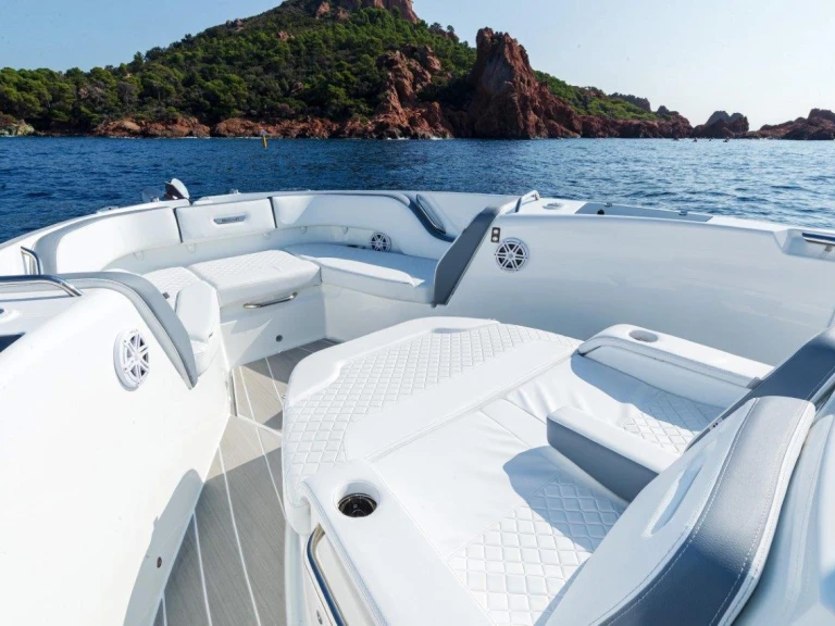 Noleggiare una Wellcraft WELLCRAFT 38 a Marine de Sant'Ambrogio