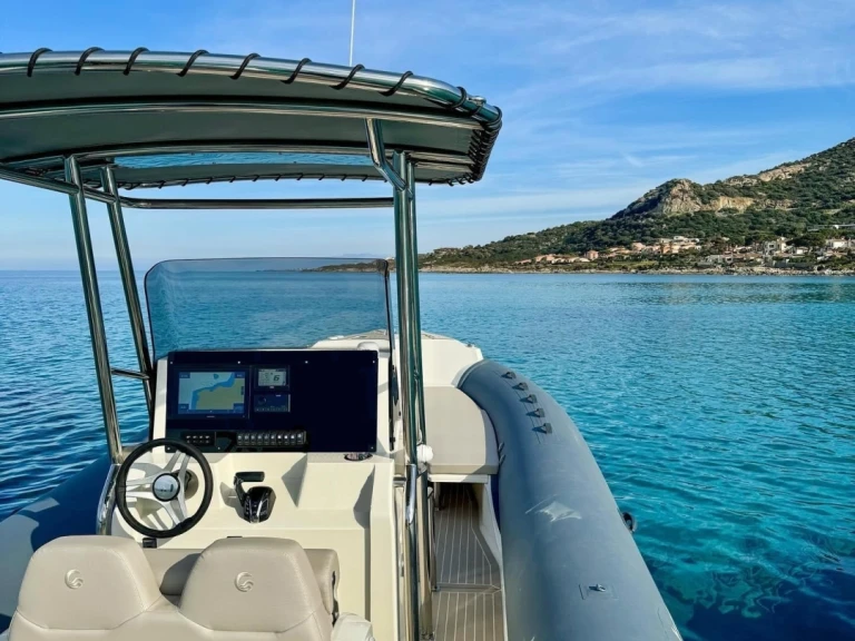 Noleggio Gommone Capelli con patente nautica