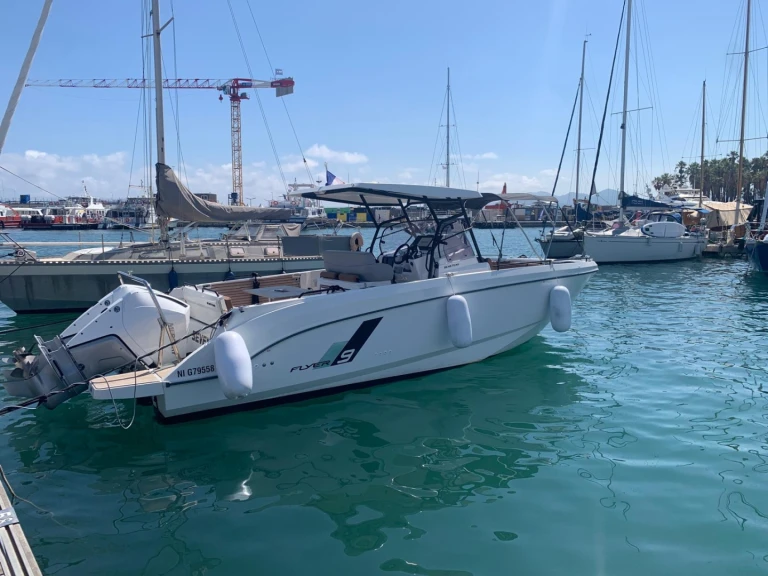 Noleggio Barca a motore a Saint-Raphaël – Bénéteau Flyer 9