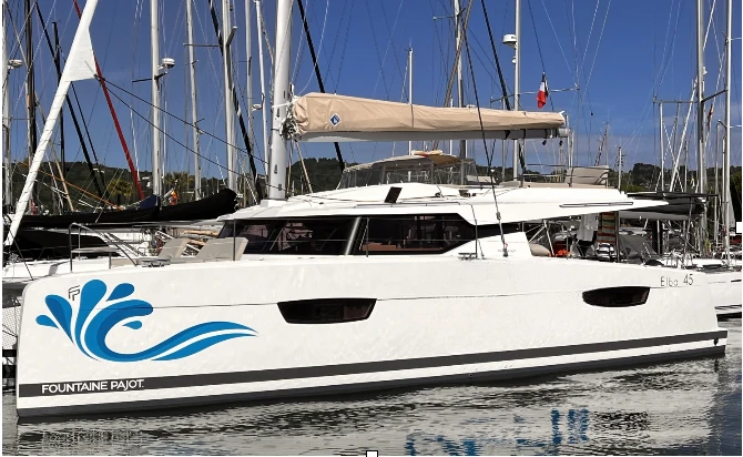 Noleggio Catamarano Fountaine Pajot con patente nautica