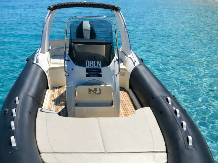 Noleggio Gommone Nuova Jolly con patente nautica