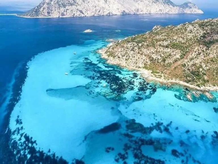 Noleggio Gommone Magnus con patente nautica