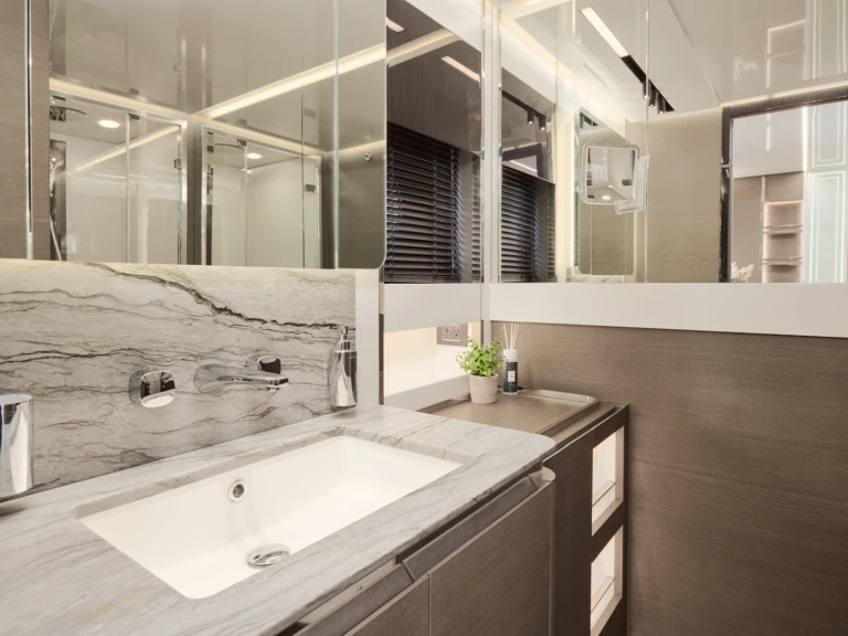 Noleggio Barca a motore con o senza skipper Azimut a Seget Donji