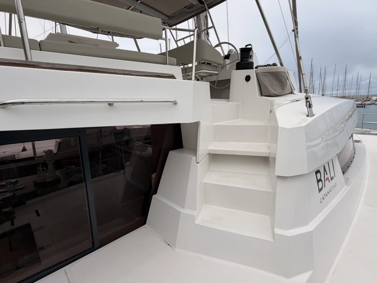 Noleggiare una Bali Bali 5.4 italy a Capo d'Orlando