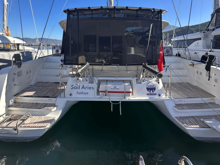 Noleggio Catamarano a Fethiye – Lagoon Lagoon 40