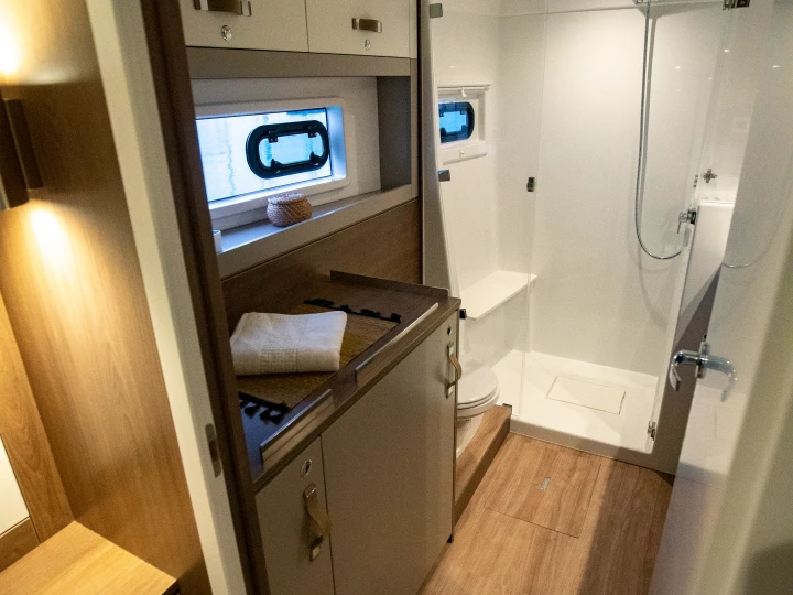 Noleggio Catamarano con o senza skipper Bali a Sitges