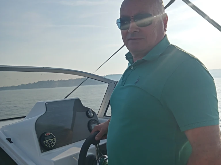 Manara Marine  620C da affittare a  Moniga del Garda