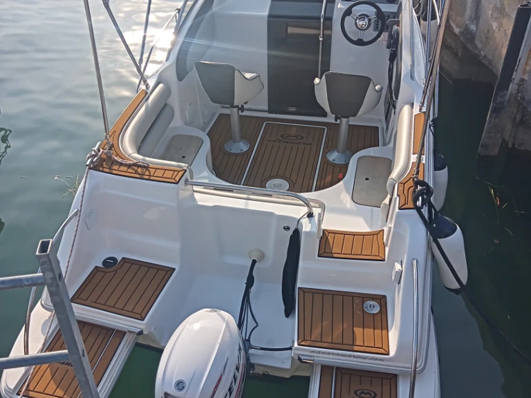 Noleggio a Moniga del Garda – Manara Marine  620C su SamBoat