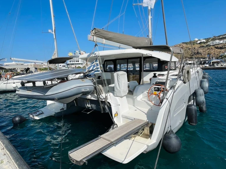 Noleggio Catamarano a Álimos – Excess Excess 11