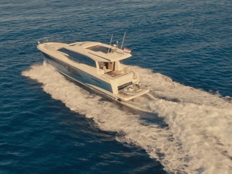 Noleggio barche Marina Lav economico Prestige 520 S